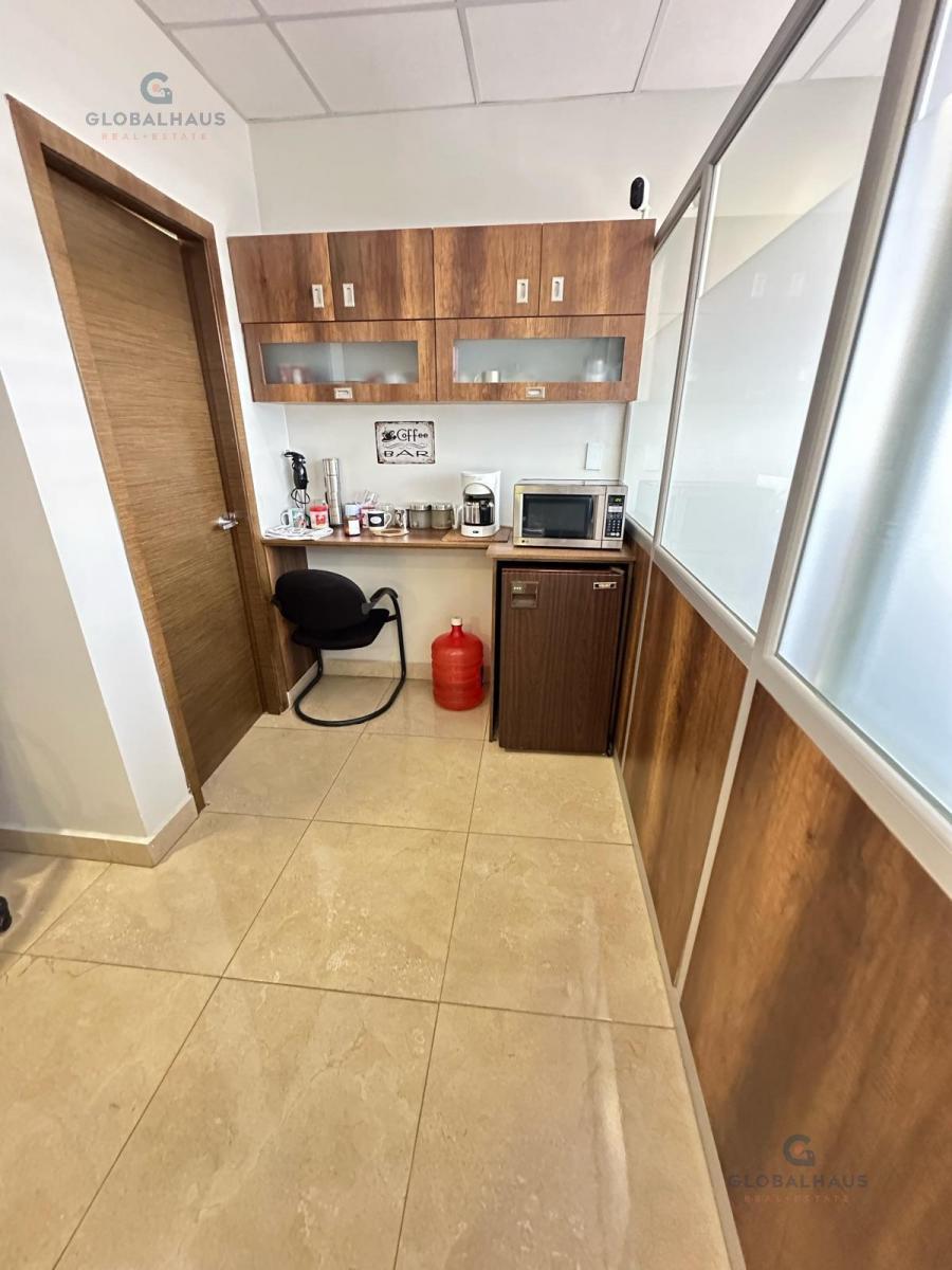 Venta Oficina en Edificio River Plaza Av León Febres Cordero, 47 m² m. G. Guayas — imagen 8