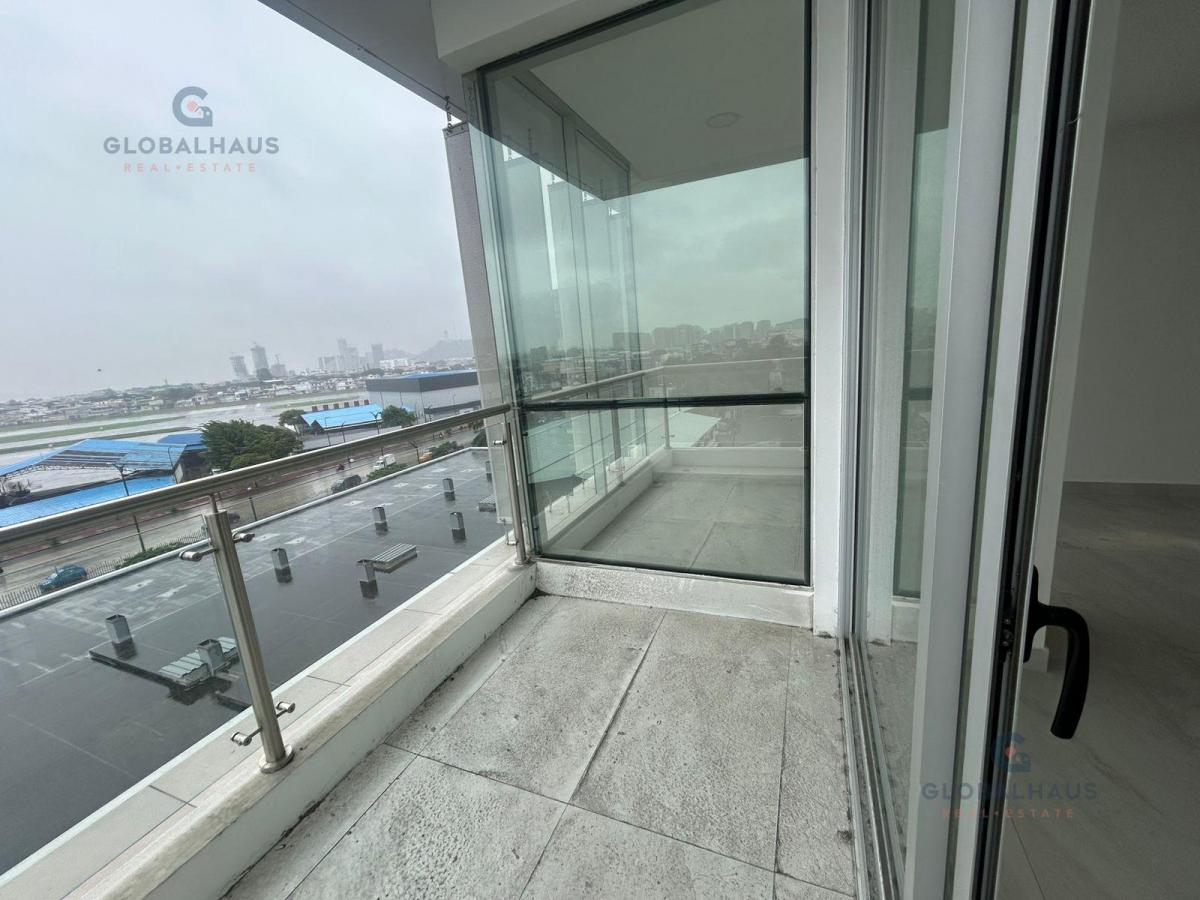 Alquiler y Venta de Oficina Ubicada Av de Las Americas Diagonal Centro Convenciones. m. H, Guayas — imagen 3