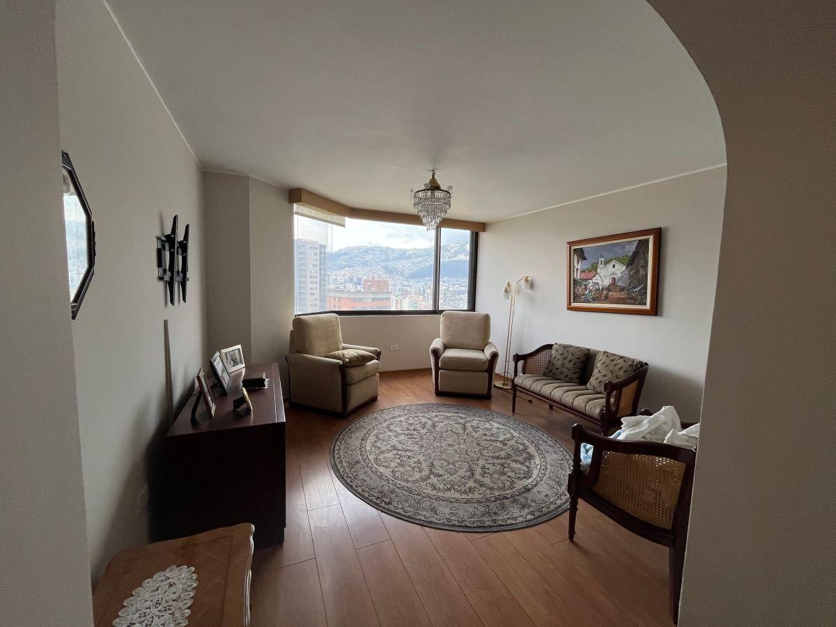 Sector Hotel Quito Departamento de Venta 261 m² — imagen 6