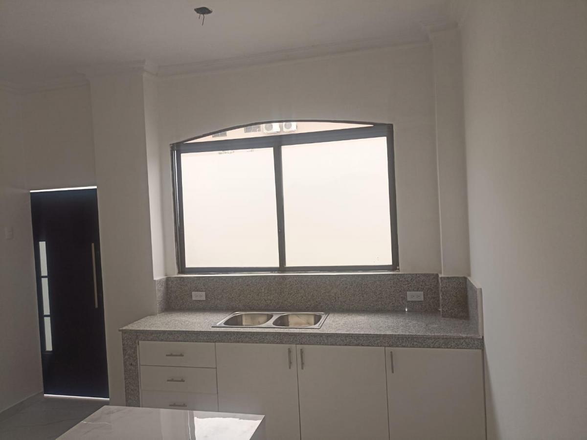 Vendo Casa en Urb. Aquamarina - Samborondon. Guayas — imagen 3