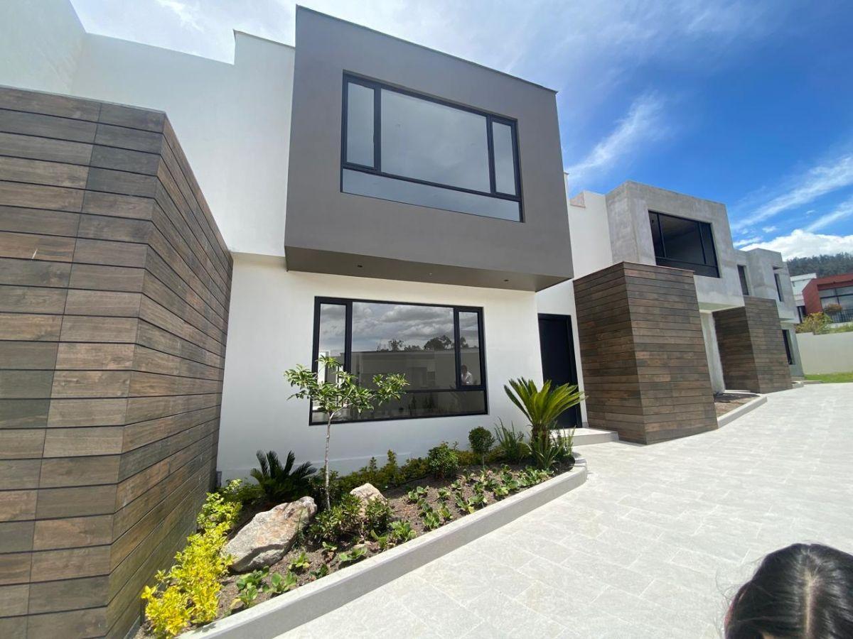 Casa de 285 m² con 3 Dorm. en Venta en Cumbayá — imagen 10