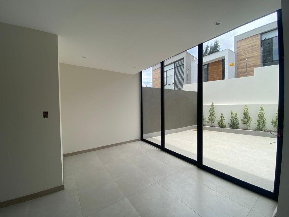 Casa de 285 m² con 3 Dorm. en Venta en Cumbayá — imagen 4
