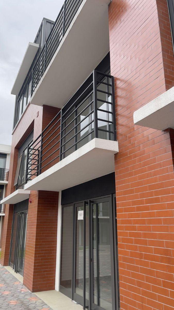 7699. Almax Center, Local Comercial / Oficina en Venta, 47 m², $90.000. Guayas — imagen 4