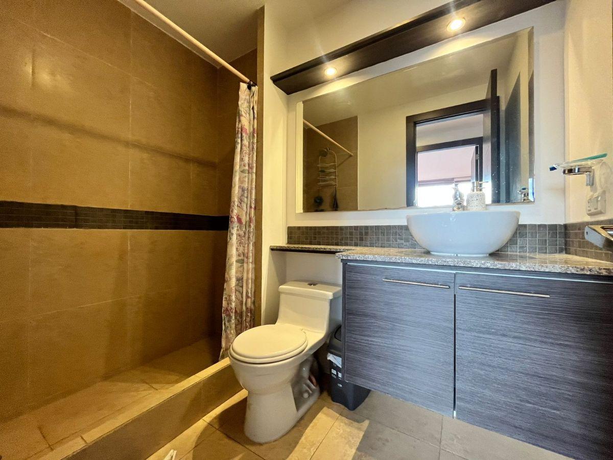 Lomas de Monteserrín, Piso 6, Departamento 2 Habitaciones con Balcón — imagen 3