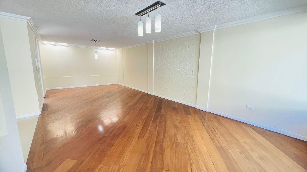 Casa de 223 m² con 4 Dorm. en Venta en Santa Lucía Quito — imagen 9
