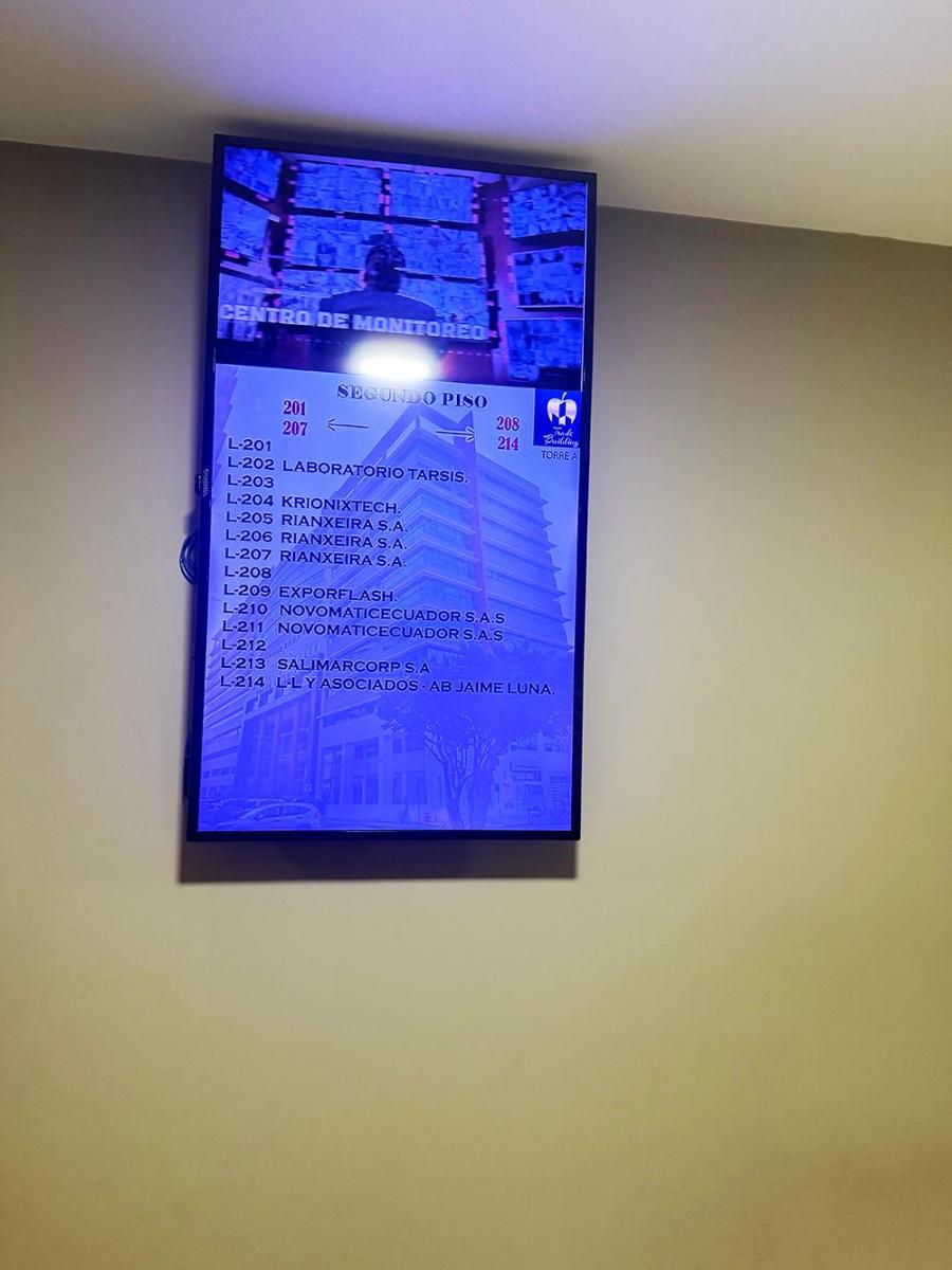 Oficina 2do Piso en Edificio Trade Building Amoblado con Inquilino, Guayas — imagen 5