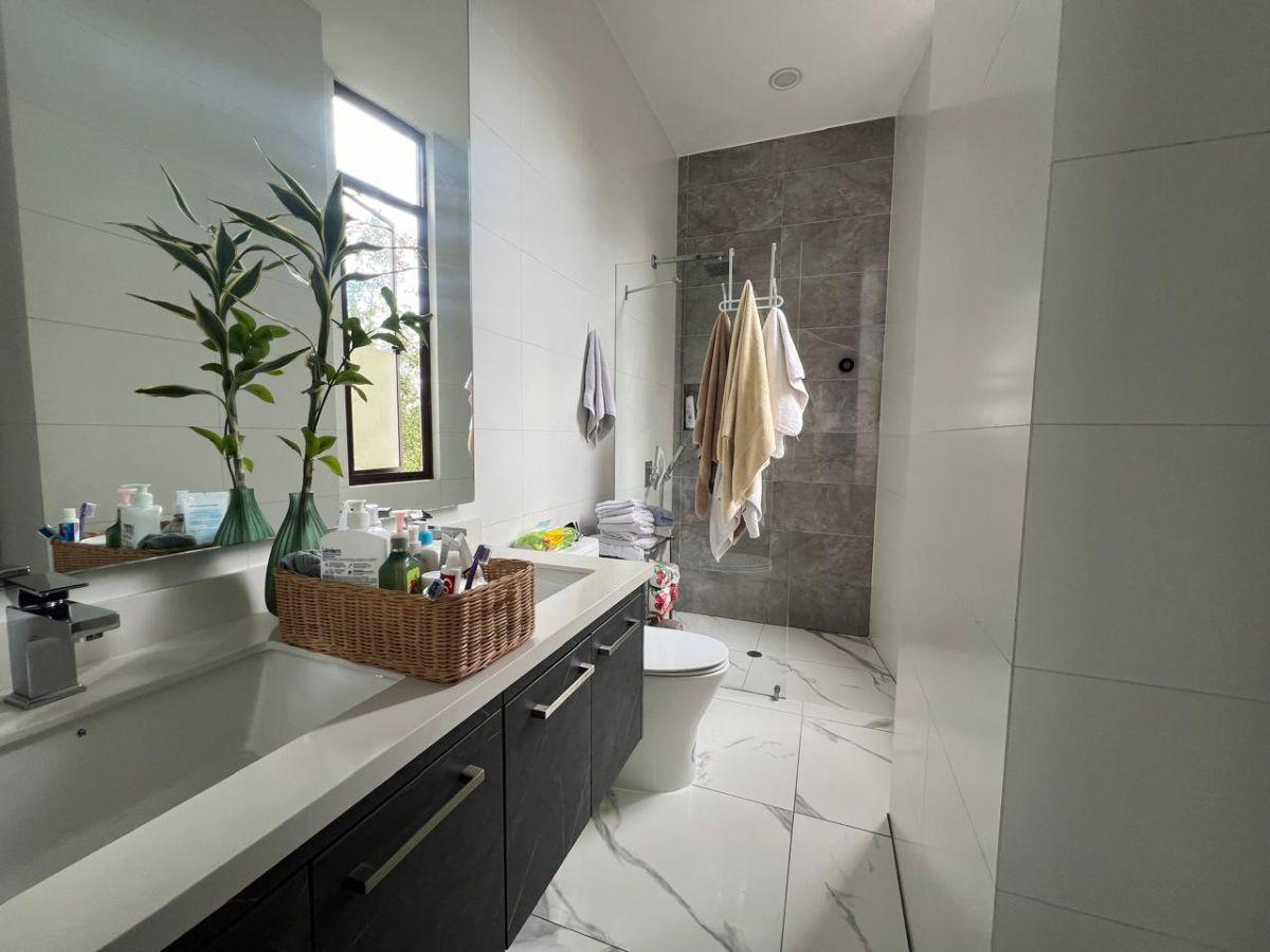 Departamento en Venta con Terraza y Patio - Jardines del Batan — imagen 6