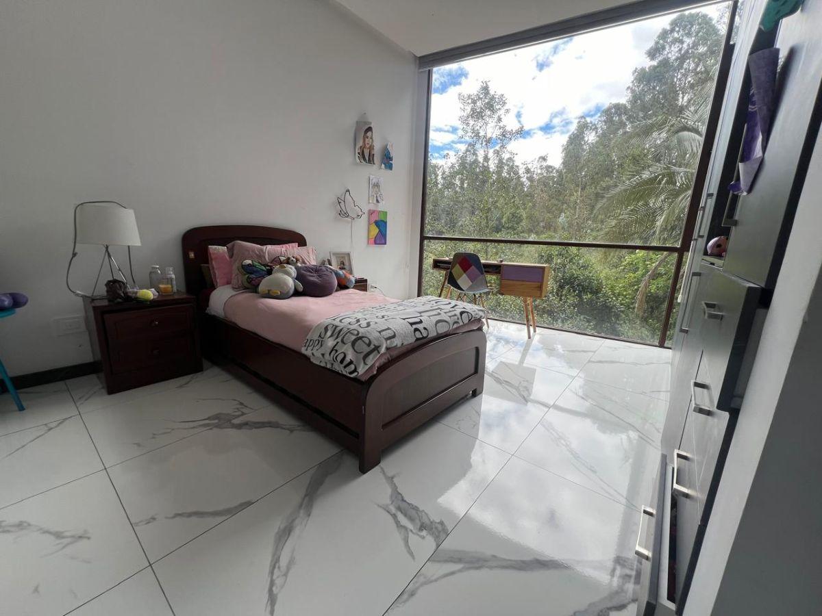 Departamento en Venta con Terraza y Patio - Jardines del Batan — imagen 3