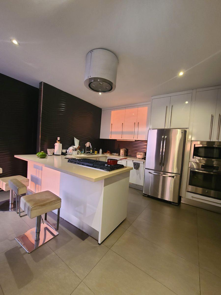 Departamento Vista Al Rio en Venta Urb. Tenis, Samborondon Km 4, Guayas — imagen 8