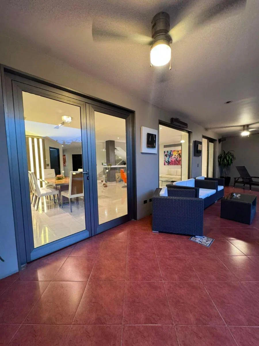 Laguna Club - Exclusiva Casa en Venta y Alquiler con Piscina - Via a La Costa, Guayas — imagen 6