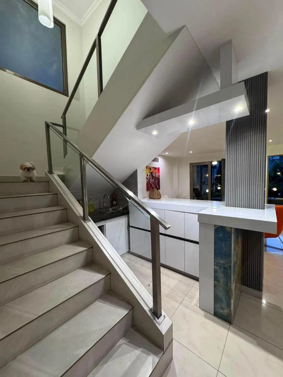 Laguna Club - Exclusiva Casa en Venta y Alquiler con Piscina - Via a La Costa, Guayas — imagen 3