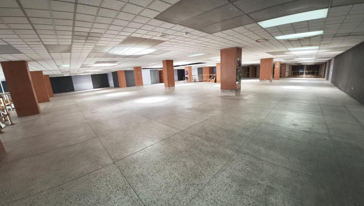 Local en Venta Av Amazonas Sector Plataforma Gubernamental 2.559 m² $2`800.000,00 — imagen 3