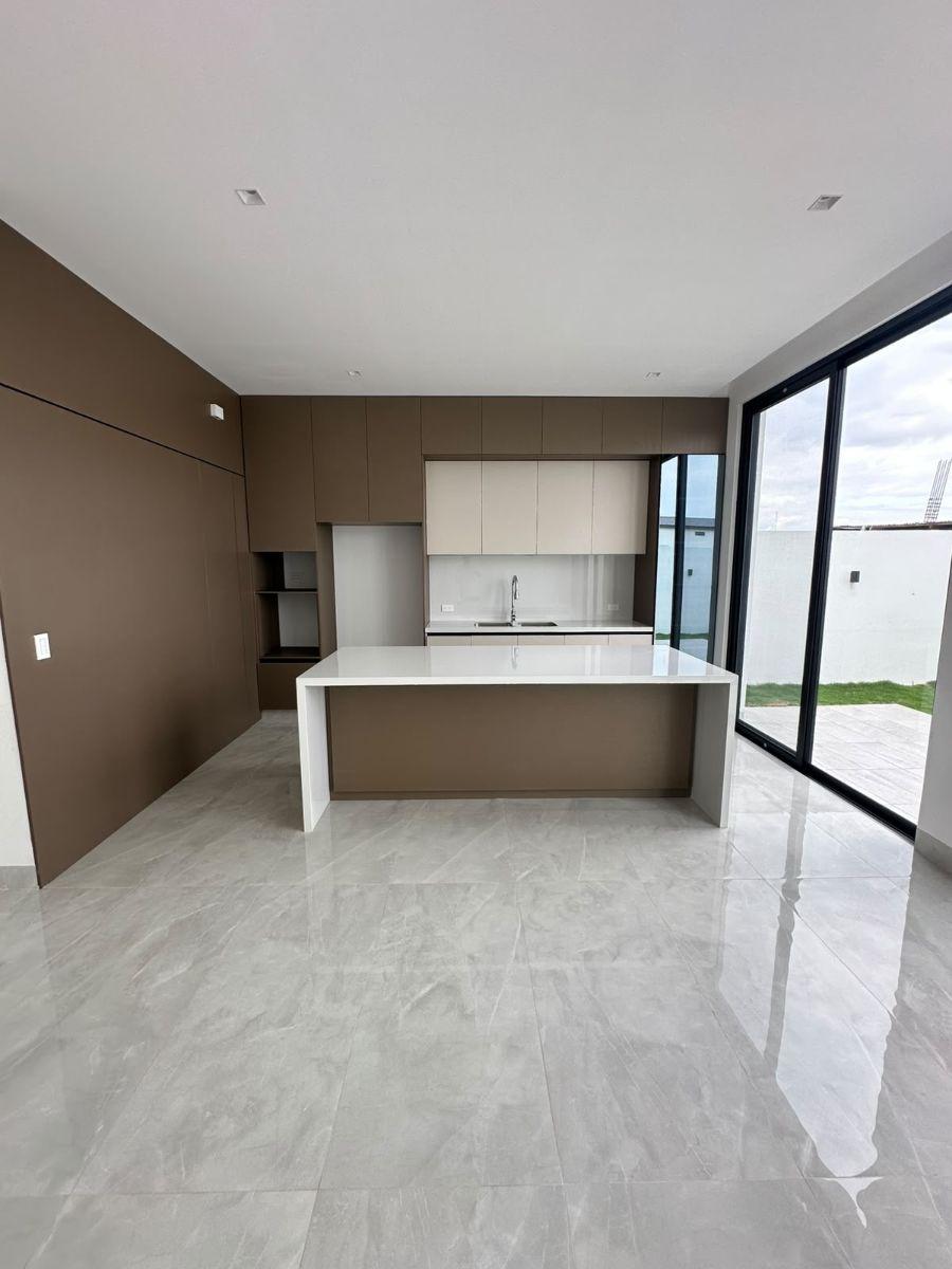 Casa de Estreno de Venta Isla Celeste Samborondon 4 Dorm., Guayas — imagen 10