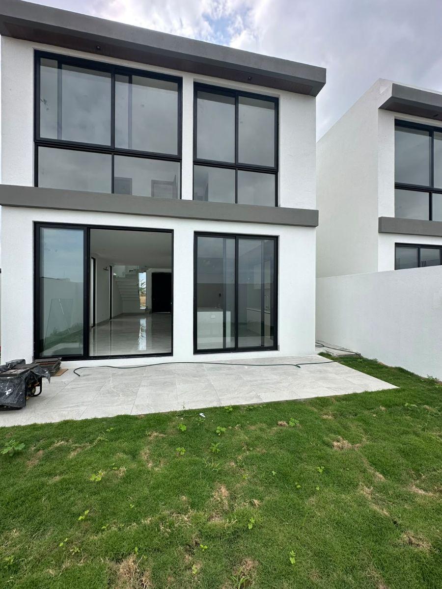 Casa de Estreno de Venta Isla Celeste Samborondon 4 Dorm., Guayas — imagen 7
