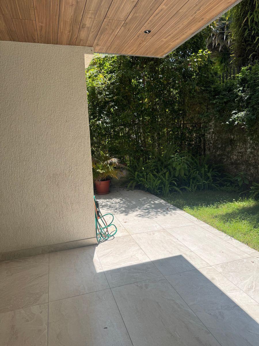 Departamento con Jardin Cerca a Intervalles — imagen 9