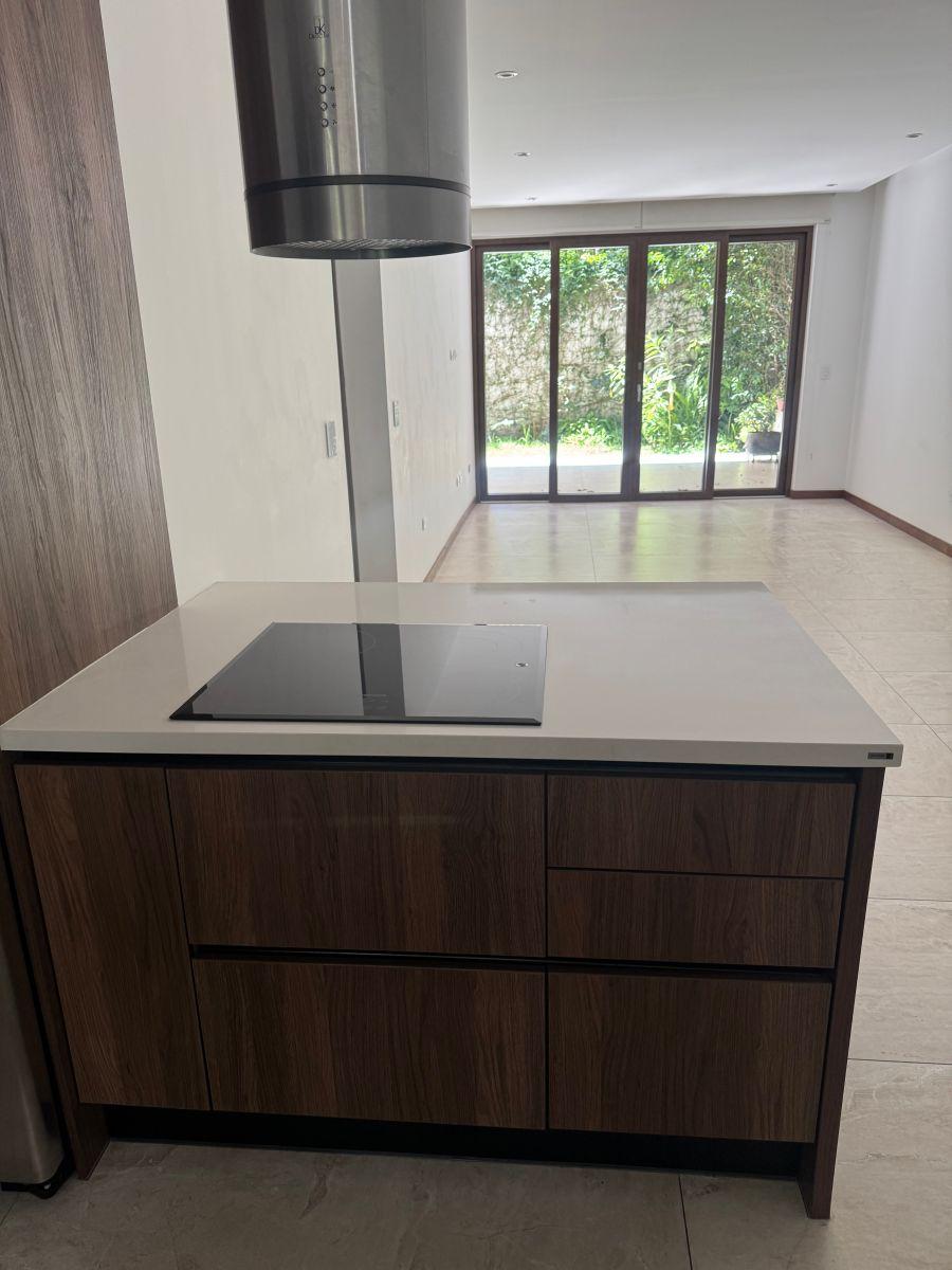 Departamento con Jardin Cerca a Intervalles — imagen 8