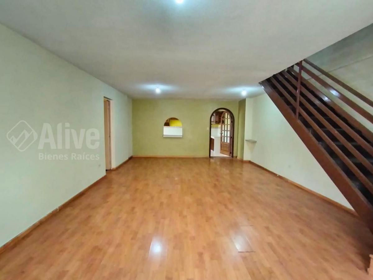 Casa Independiente de Venta en Pusuquí — imagen 7