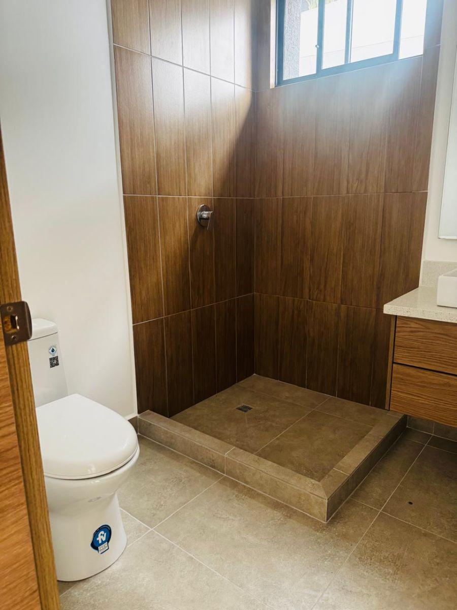 Departamento en Ponceano de 2 Dorm. y 2 Baños y Medio con Balcón. Provincia de Pichincha — imagen 5