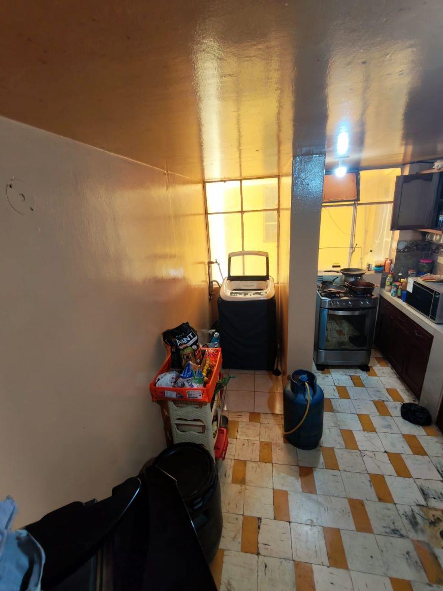 Casa Rentera Esquinera en Chimbacalle - Usd 177. 500 Negociables — imagen 4