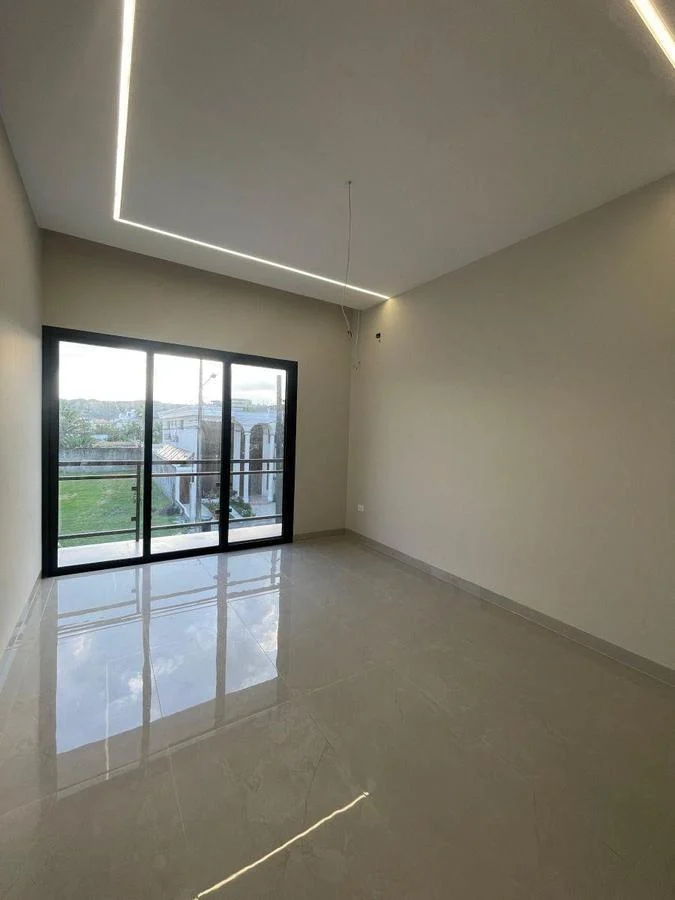 Vendo Casa de Estreno en Urb. El Condado Vicollinci, Guayas — imagen 8