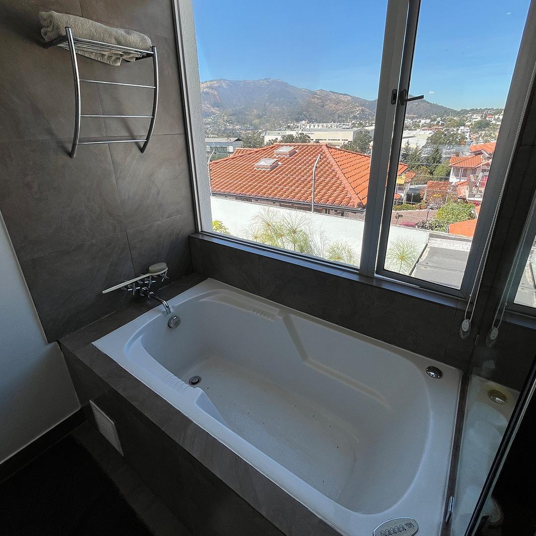 Jbc Venta Casa Cumbaya — imagen 9