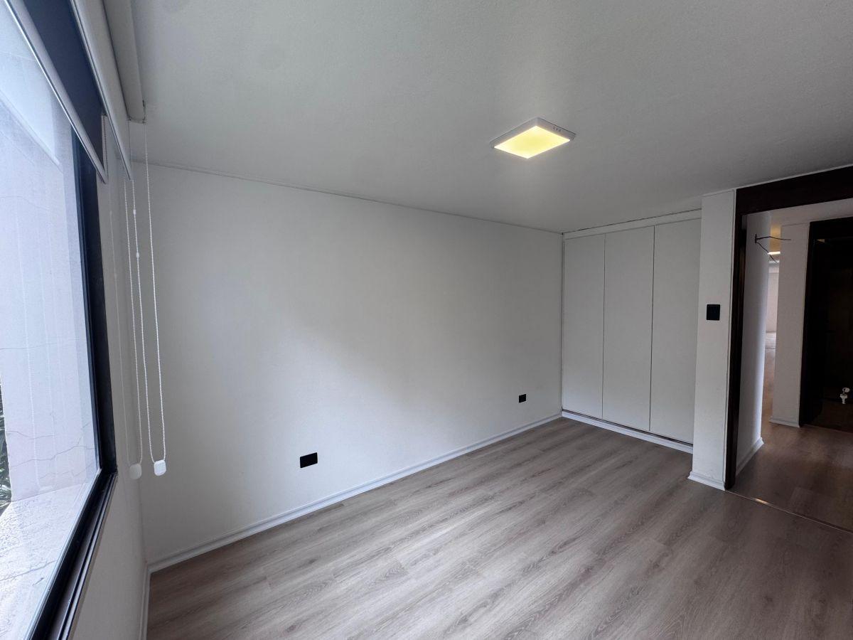 Departamento Remodelado 3 Dorm. Sector Gonzalez Suarez — imagen 6