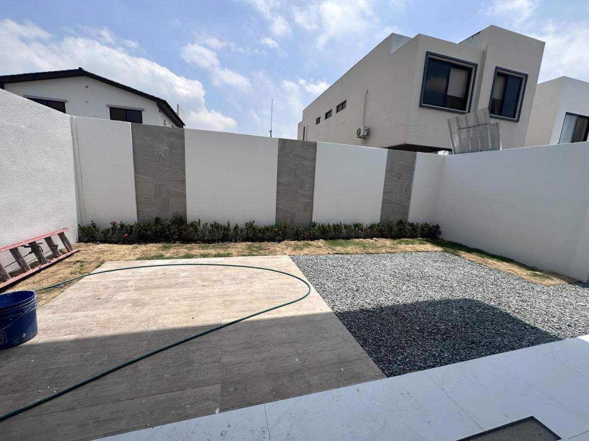 Venta de Casa en Ciudad Celeste, Isla Celeste Ad, Guayas — imagen 7