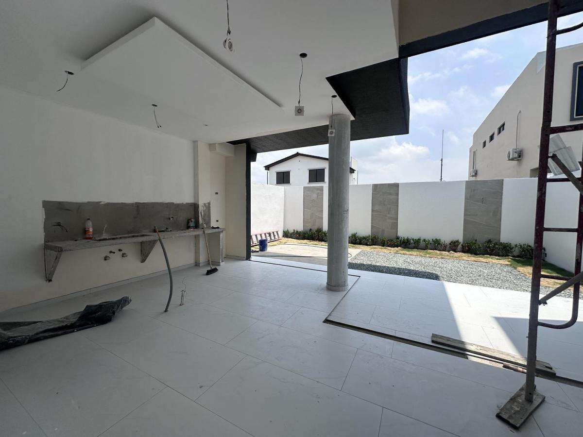Venta de Casa en Ciudad Celeste, Isla Celeste Ad, Guayas — imagen 4