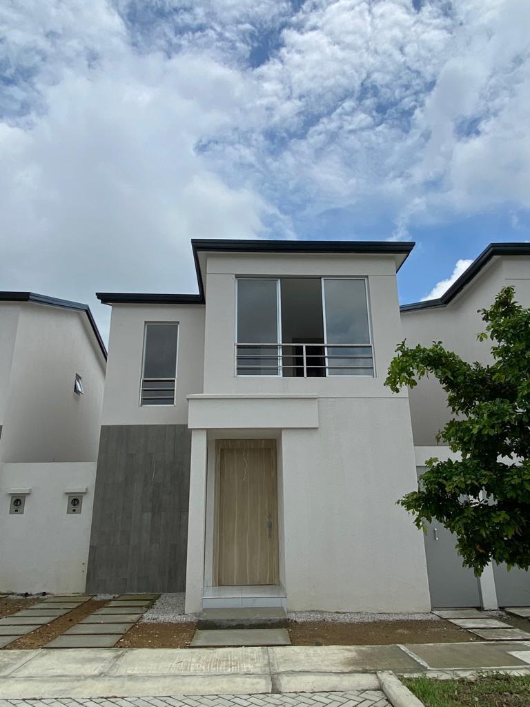 Hermosa Casa en Venta de Estreno Millenium Village/casa Laguna - Amparo Marín, Guayas — imagen 7