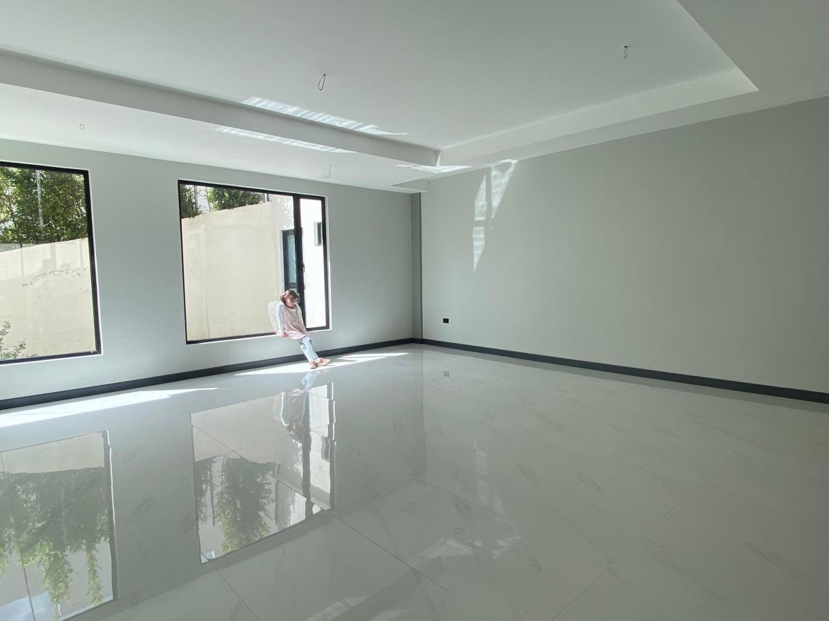 Casa en Venta, Independiente, Urbanización Privada en Puembo Piscina Canchas y Seguridad 24/7 — imagen 6