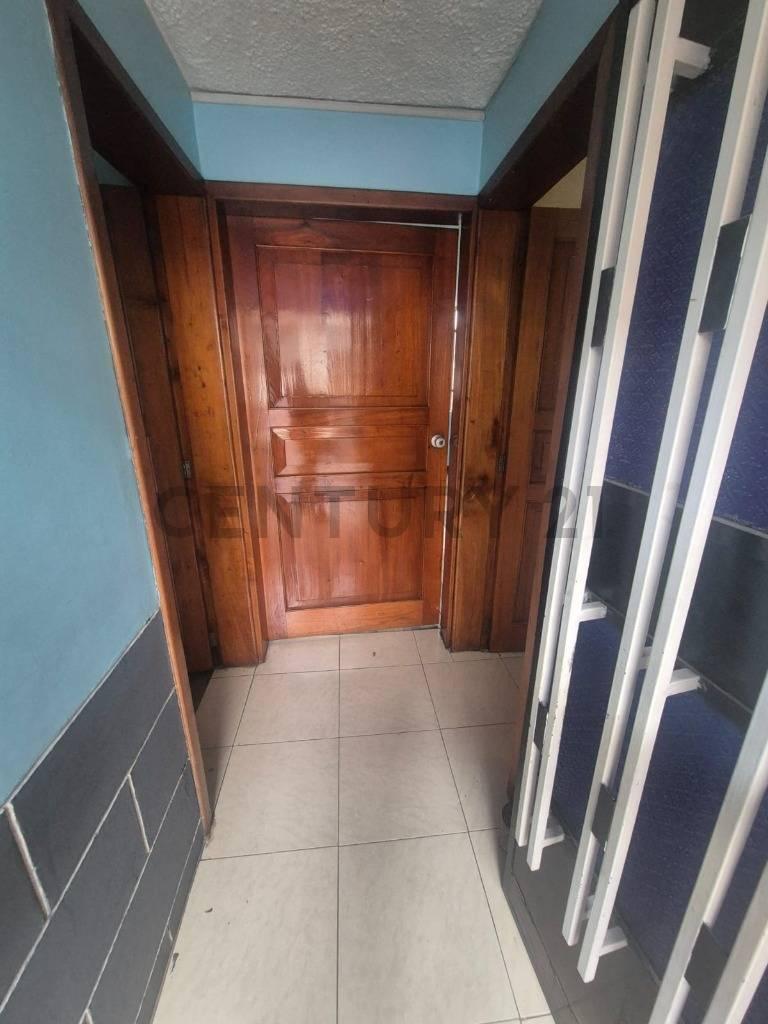 Venta de Casa con Terreno en El Sur de Quito — imagen 9