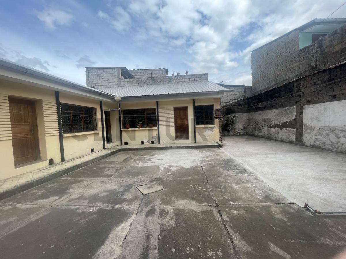 Venta de Casa con Terreno en El Sur de Quito — imagen 5