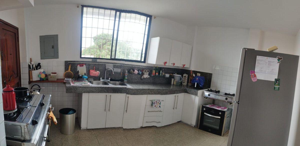 Urdesa Central Venta Departamento, Guayas — imagen 5