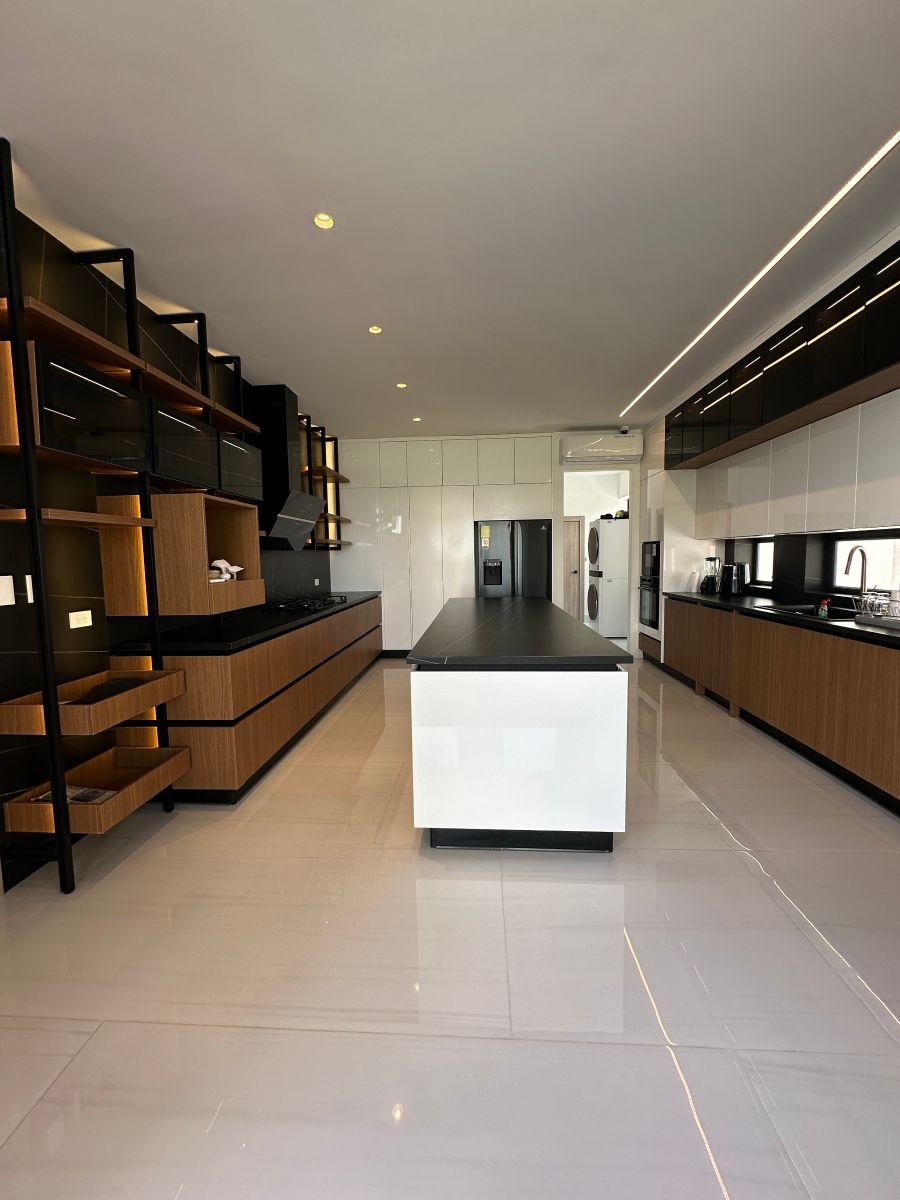 En Venta Casa Al Lago en Blue Bay Isla Mocoli Samborondon Km 5, 4 Dorm., Guayas — imagen 7
