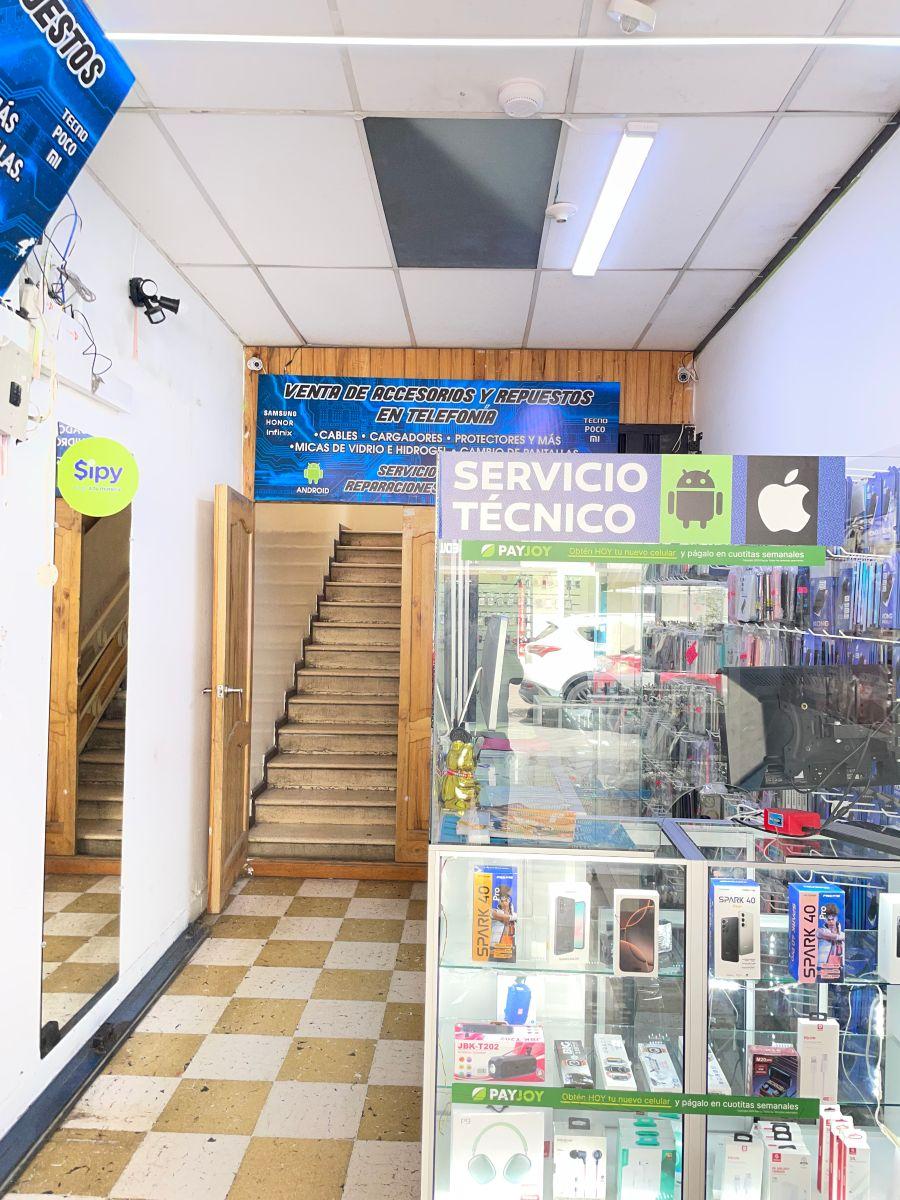 Casa Central Rentera con Locales Comerciales y Departamentos, Azuay — imagen 8
