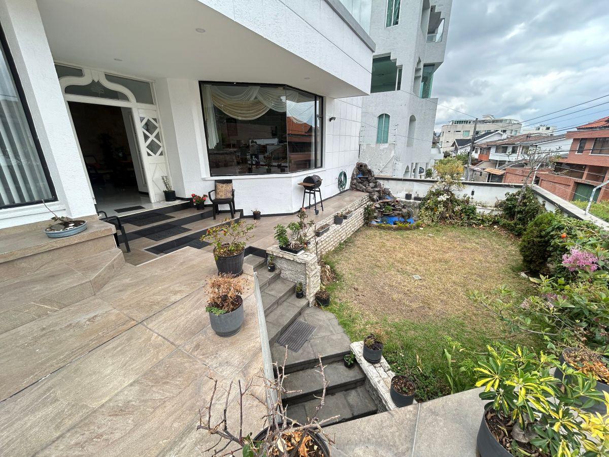 Venta El Bosque Elegante Amplia Casa Cuatro Dorm. Terraza Vista — imagen 5