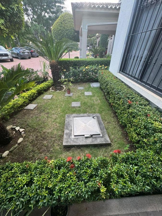 Casa en Venta en Bosques de La Costa, Amplio Patio y Exelentes Acabado, Guayas — imagen 8