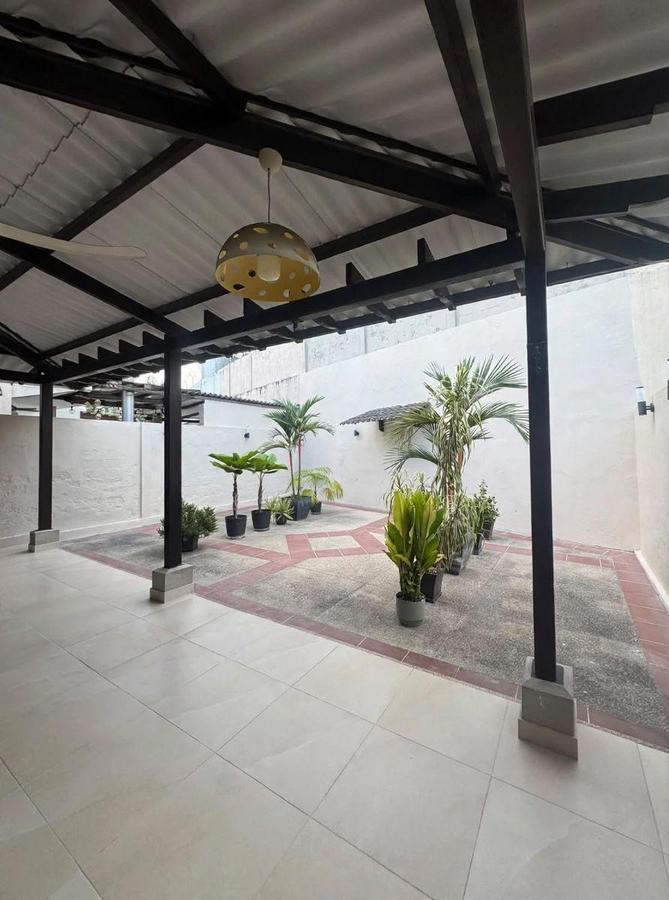 Casa en Venta en Bosques de La Costa, Amplio Patio y Exelentes Acabado, Guayas — imagen 6
