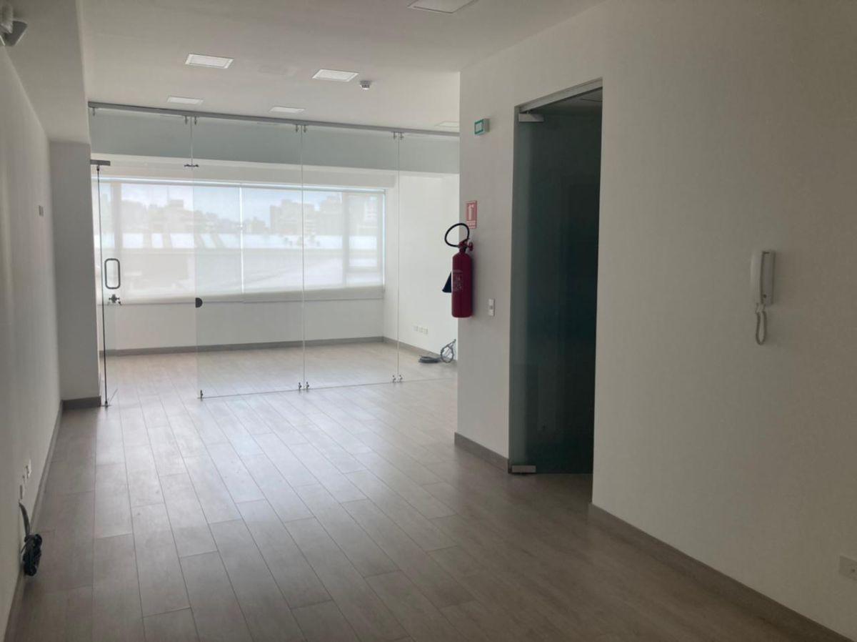 Oficina Venta 49 m² con Parqueadero – La Carolina — imagen 5