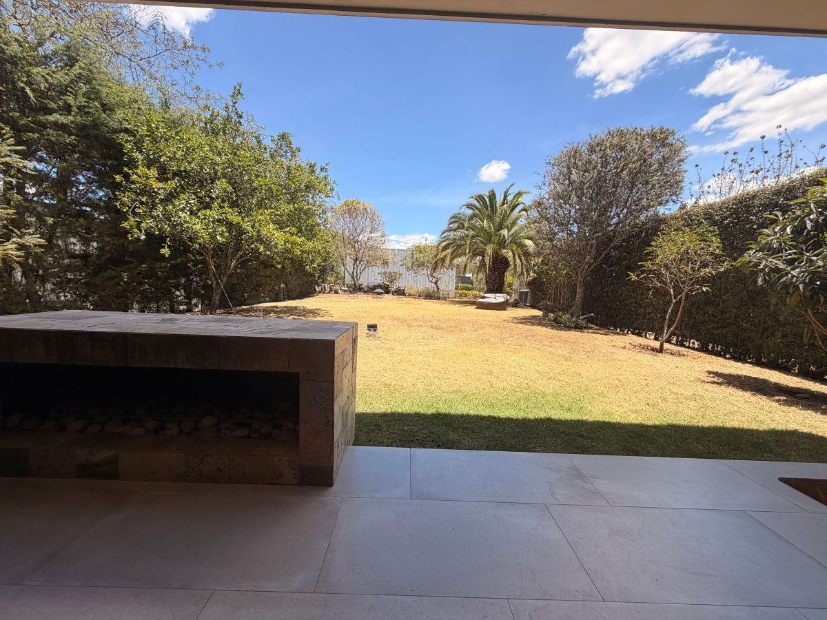 Vendo o Rento Espectacular Casa, Lujo Moderna, Terreno 770 m², Construcción 305 m² Nayón Urbanización — imagen 10