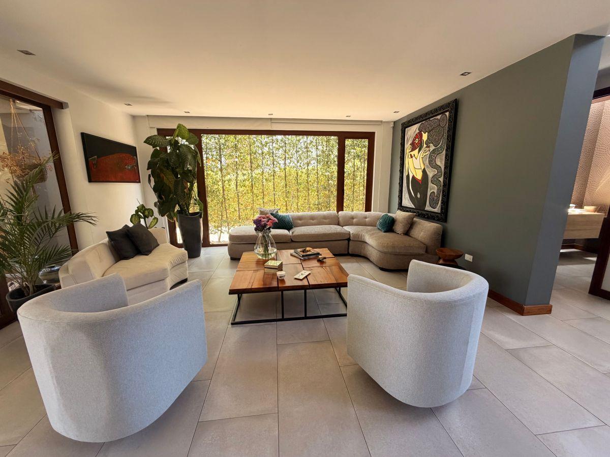 Vendo o Rento Espectacular Casa, Lujo Moderna, Terreno 770 m², Construcción 305 m² Nayón Urbanización — imagen 6