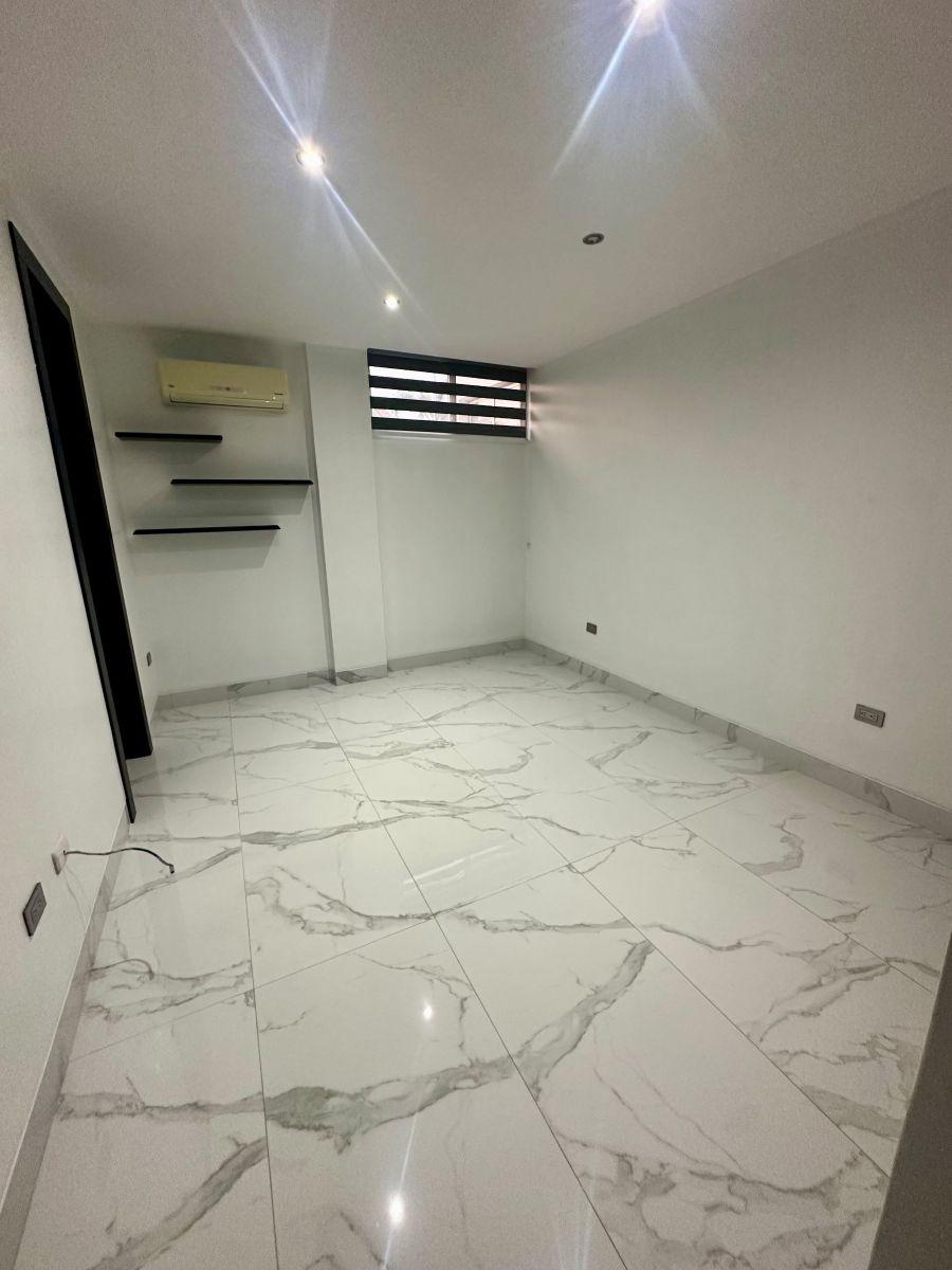 Departamento de Lujo Full Remodeladon en Venta Km 4 Samborondon!, Guayas — imagen 4