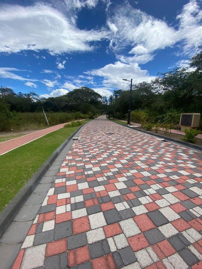 Vendo Lote en Tumbaco Urbanización de Lujo, Precio de Oportunidadad — imagen 9