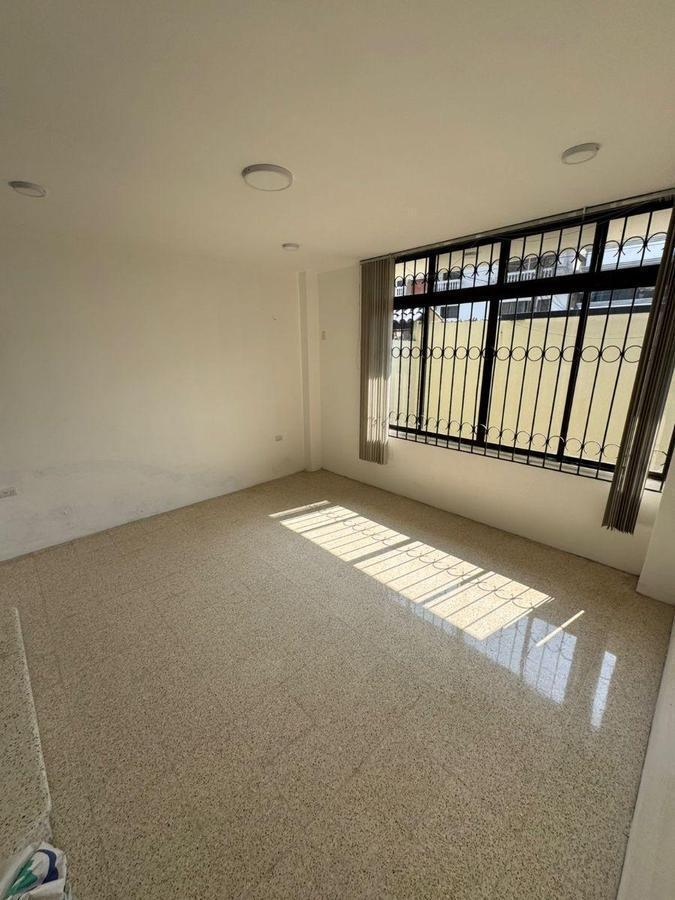Condominio Rentero de 3 Departamentos 1 Suite, Terraza, en Urdesa Central Circunvalación Sur, Guayas — imagen 10