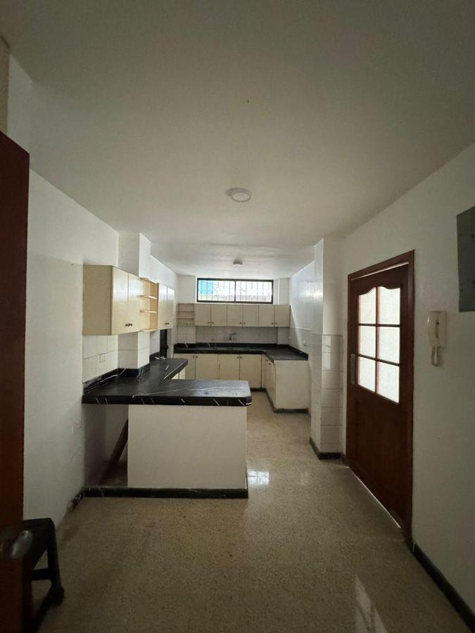 Condominio Rentero de 3 Departamentos 1 Suite, Terraza, en Urdesa Central Circunvalación Sur, Guayas — imagen 8