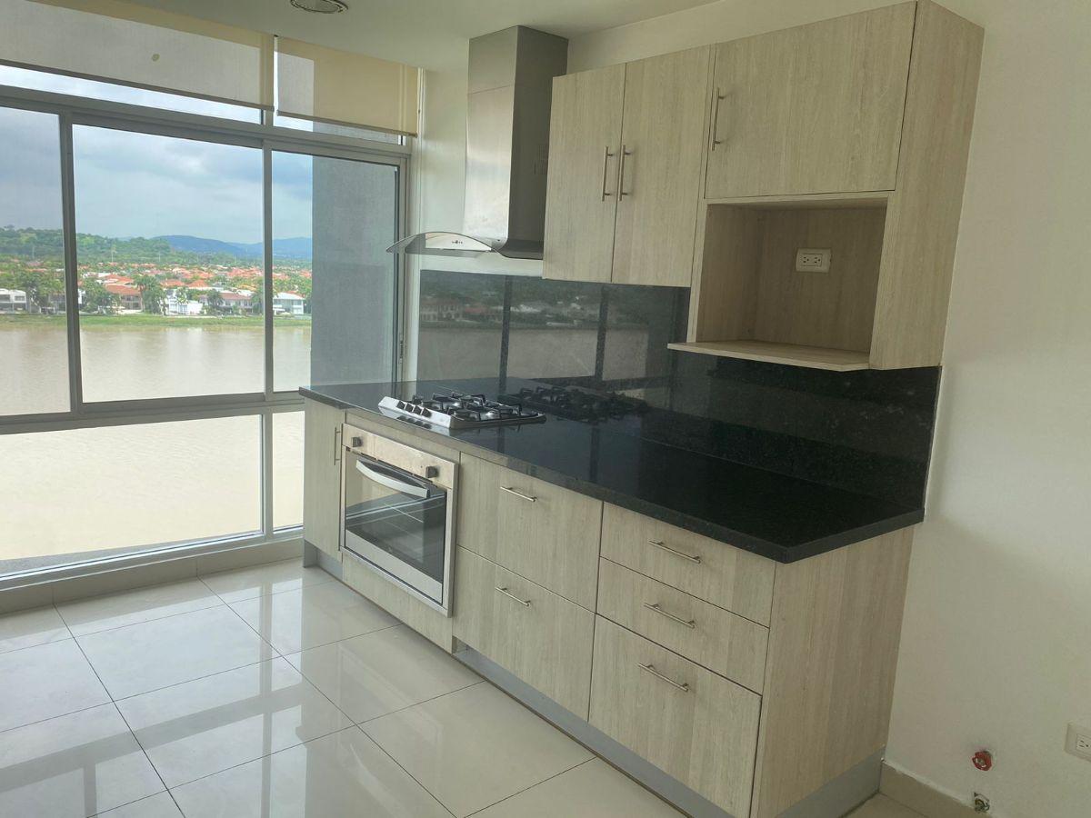 Lindo Departamento con Espectacular Vista Al Rio, 3 Dorm. con Sus Baños, Piscina, Gimnasio. Guayas — imagen 8