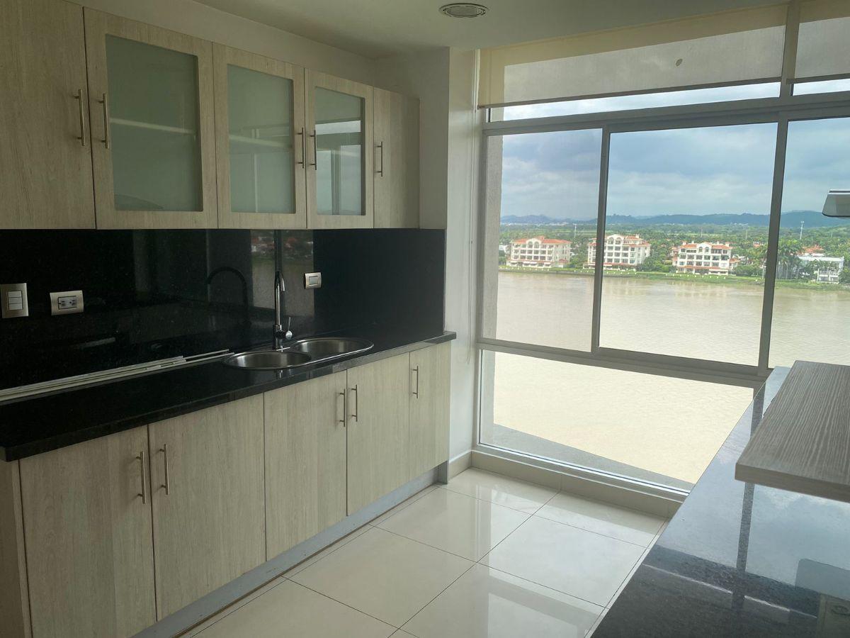 Lindo Departamento con Espectacular Vista Al Rio, 3 Dorm. con Sus Baños, Piscina, Gimnasio. Guayas — imagen 7