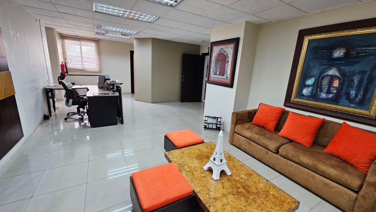 Oficina en Venta, Edificio Torres de La Merced, Centro de Guayaquil. Guayas — imagen 10