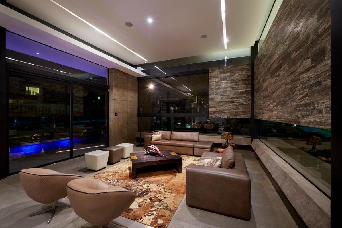 Casa de Lujo en Cumbaya en Una Urbanización Aaa — imagen 9