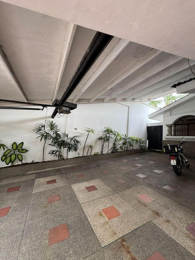 Casa de Venta en Los Parques – 4 Dorm., Piscina y Suite Independiente, Guayas — imagen 7
